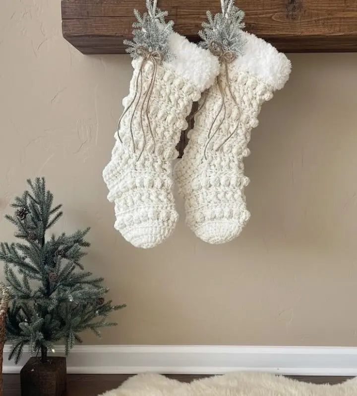Oversized Crochet Christmas Stocking Pattern – Chunky Winter Amara (PDF Pattern)